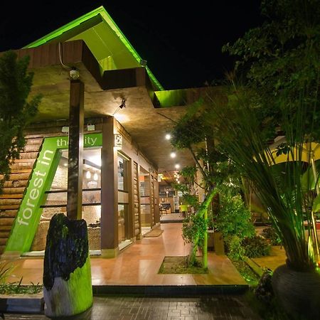 Lawaka Hotel Ampana Exterior foto